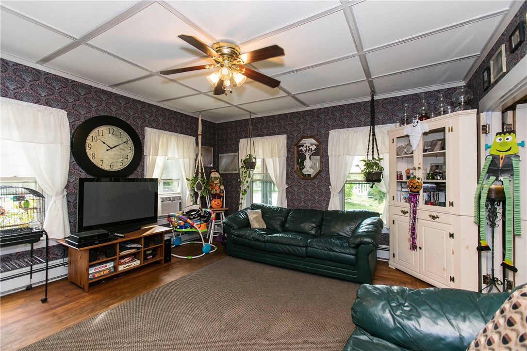 32 Money Hill Road Glocester, RI 02814 - Photo 8 of 33 Gallery Image 8