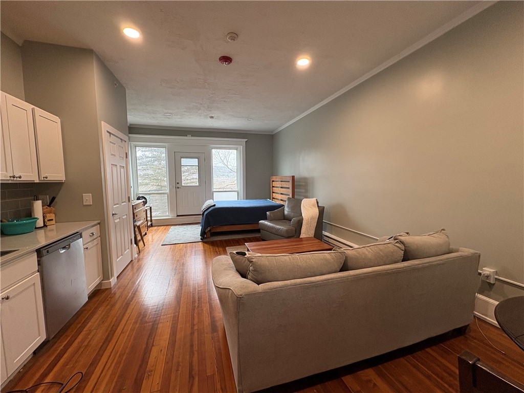 290 Chestnut Street, Unit 10 Oneonta, NY 13820 - Photo 2 of 7