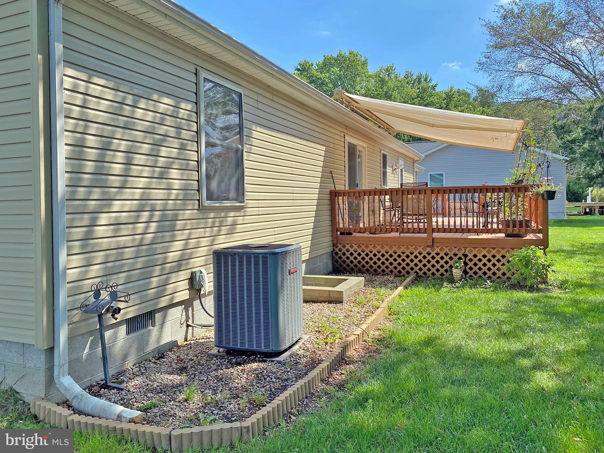 20940 Pickwicke Road Lewes, DE 19958 - Photo 21 of 23 12' x 30' Deck with a Retractable Awning