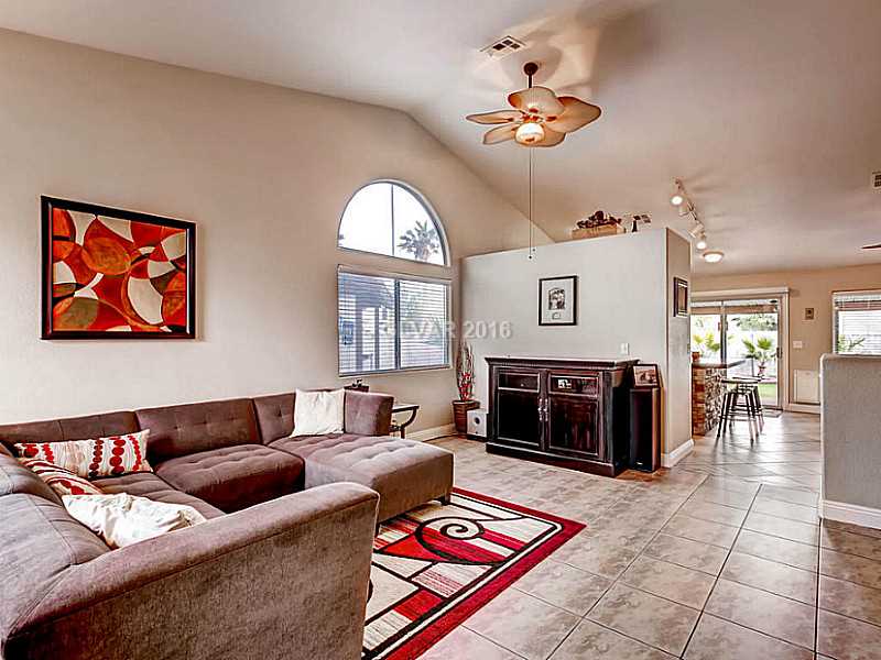 815 Rio Poco Court Henderson, NV 89015 - Photo 4 of 25 Living Room.
