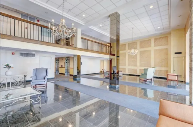 $199,900 | 6340 Americana Drive, Unit 903, Willowbrook, IL 60527