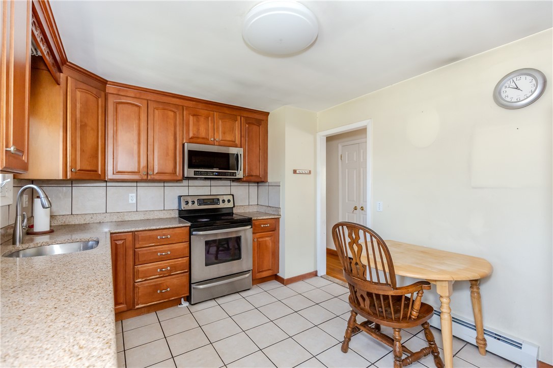39 Francis Road Glocester, RI 02857 - Photo 17 of 50