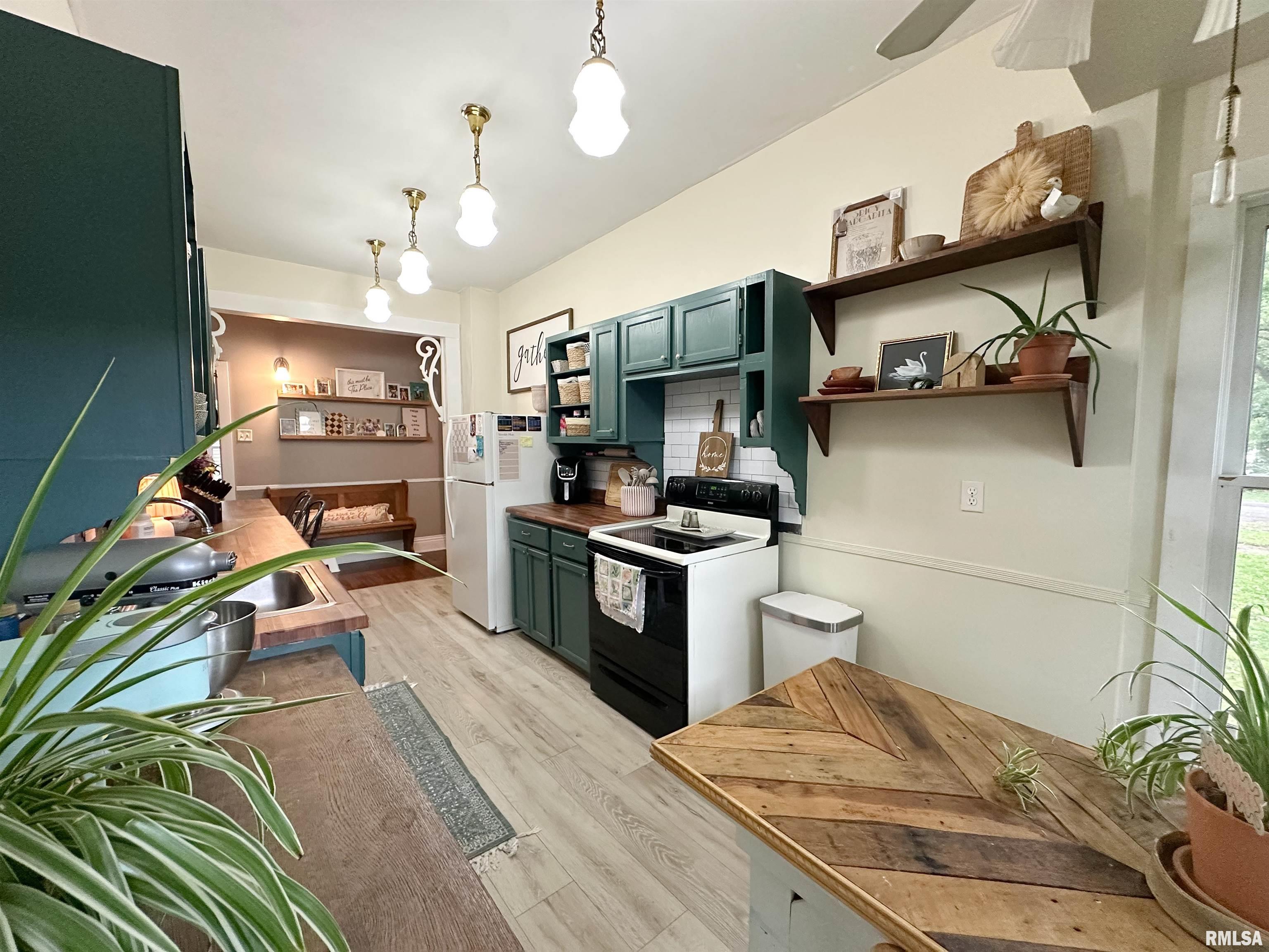 505 South 7th Street Herrin, IL 62948 - Photo 4 of 27