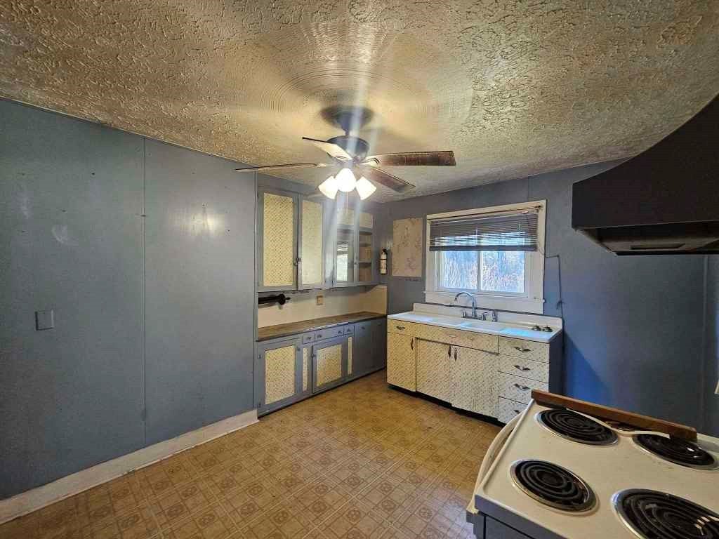 116 Pine Ridge Lane Fries, VA 24330 - Photo 4 of 14 Gallery Image 4