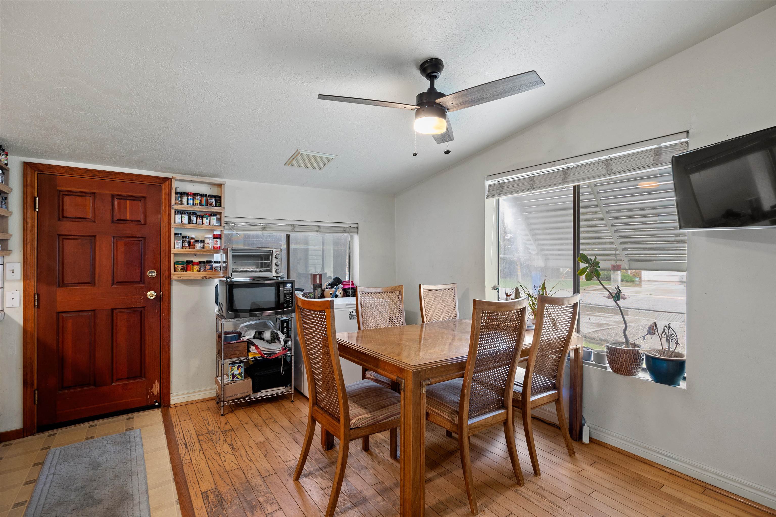 375 F Street Gerber, CA 96035 - Photo 7 of 50