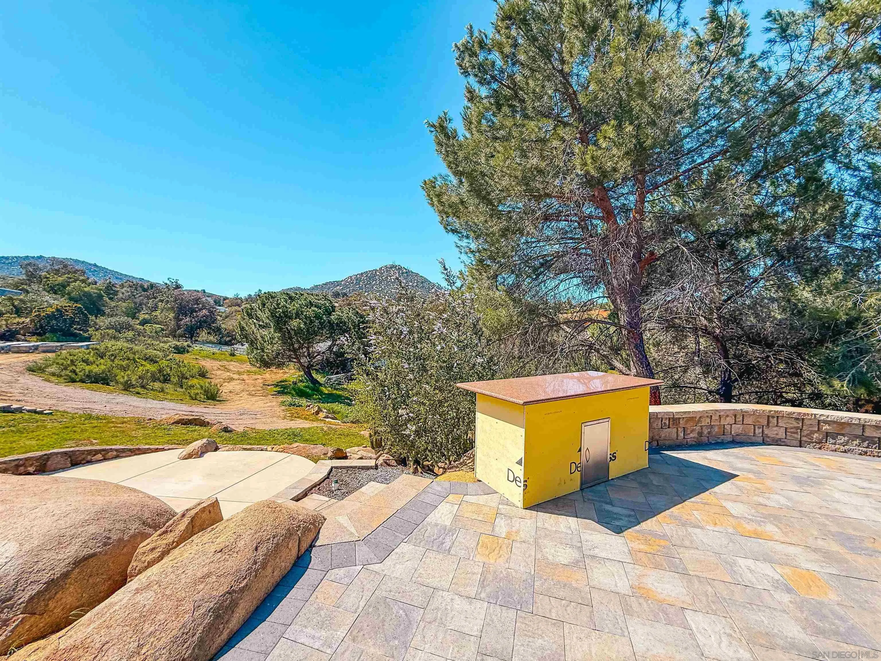 17649 Rancho De Carole Road Ramona, CA 92065 - Photo 3 of 22 Patio/Deck