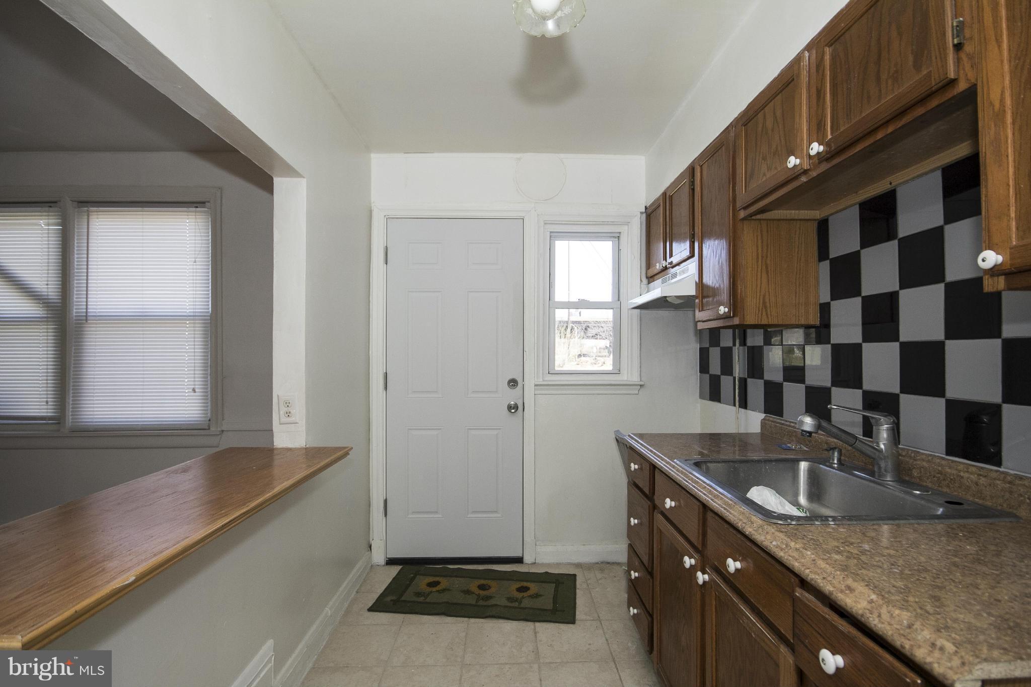 6424 Bushey Street Baltimore, MD 21224 - Photo 6 of 19 Kitchen