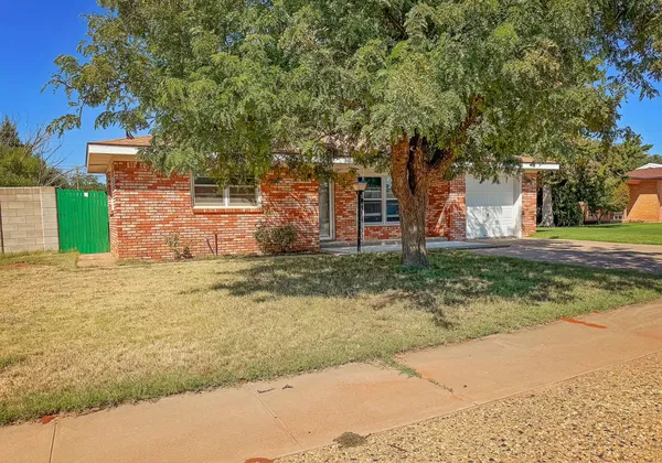 $215,000 | 303 Gary Lane, Denver City, TX 79323