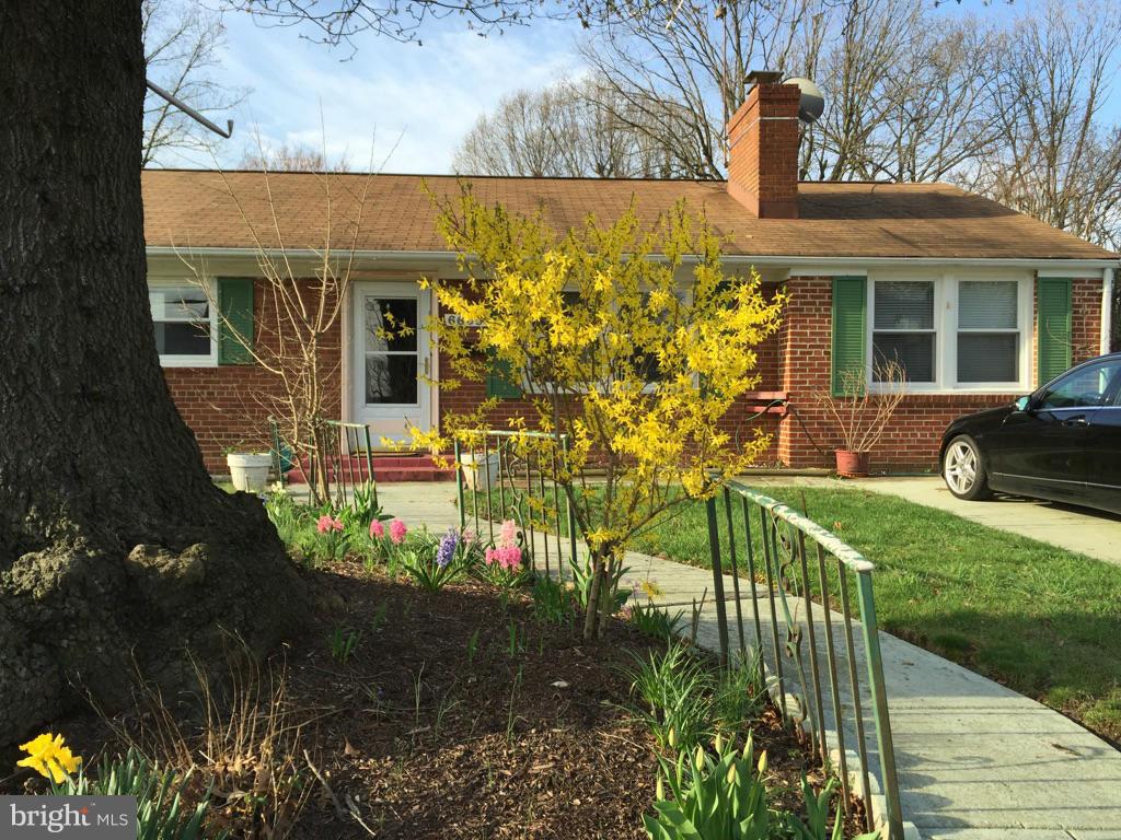 6609 Edsall Road Springfield, VA 22151 - Photo 2 of 26 Exterior (General)