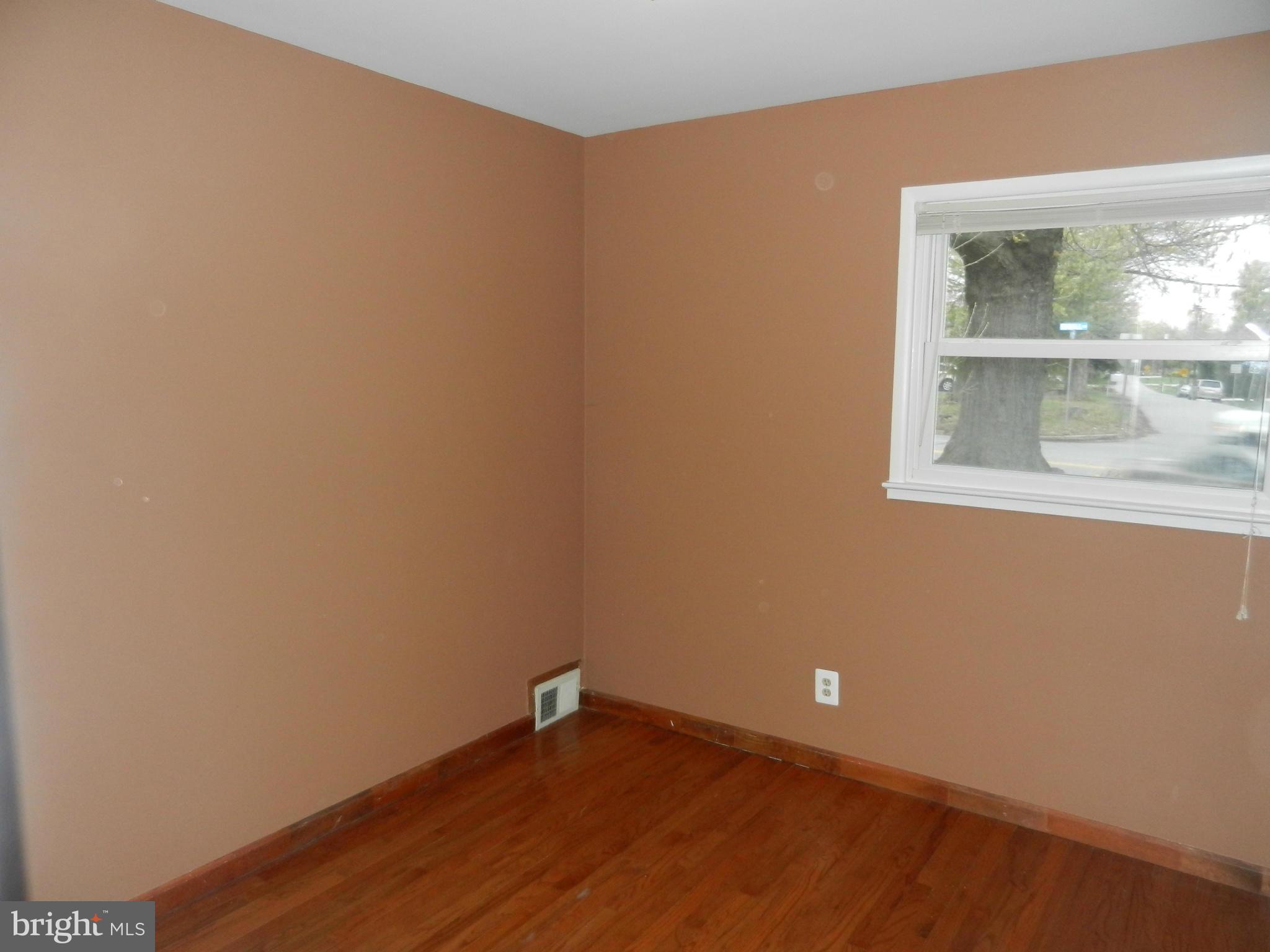 6609 Edsall Road Springfield, VA 22151 - Photo 21 of 26 Bedroom 1