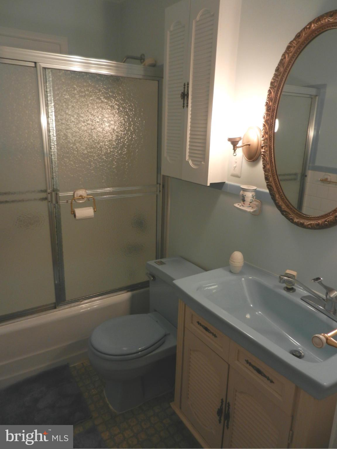 6609 Edsall Road Springfield, VA 22151 - Photo 22 of 26 Bath