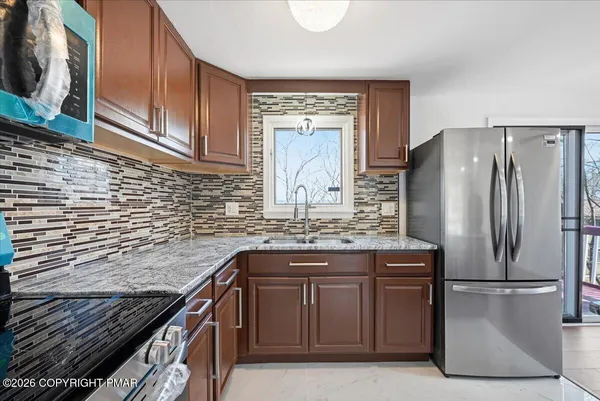 $299,000 | 1037 Alpine Drive, East Stroudsburg, PA 18302