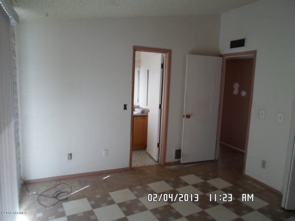 2471 Las Lomitas Road Tucson, AZ 85741 - Photo 7 of 16