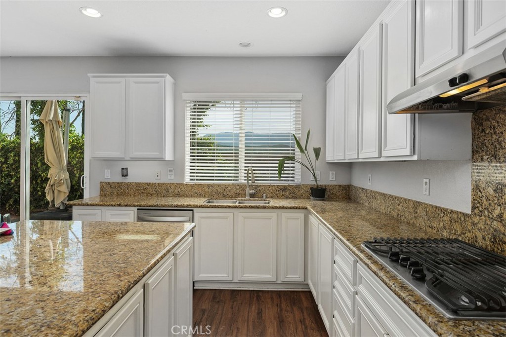 33845 Sattui Street Temecula, CA 92592 - Photo 14 of 53