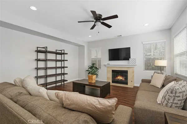 $895,000 | 33845 Sattui Street, Temecula, CA 92592