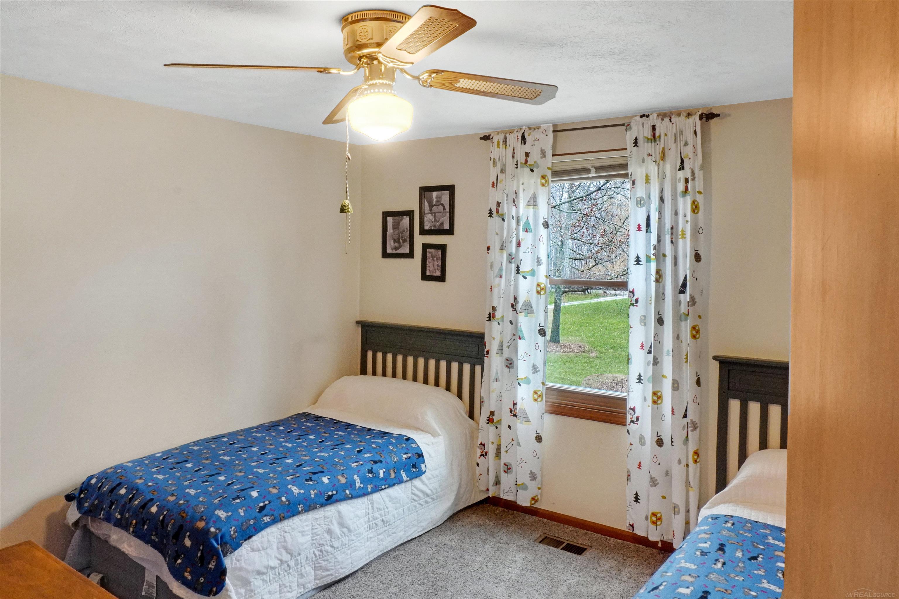 78701 Fisher Road Romeo, MI 48065 - Photo 12 of 29 50135647-47e859a6-596c-4ad2-99c1-7b87070eea4e.JPG