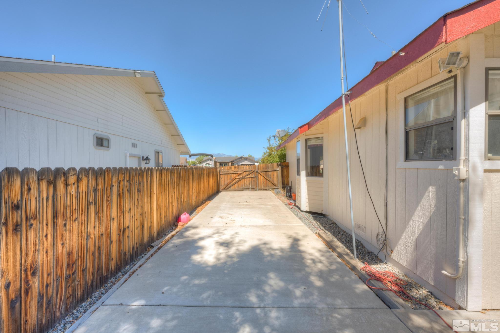669 Long Valley Road Gardnerville, NV 89460 - Photo 5 of 36 Photo 5