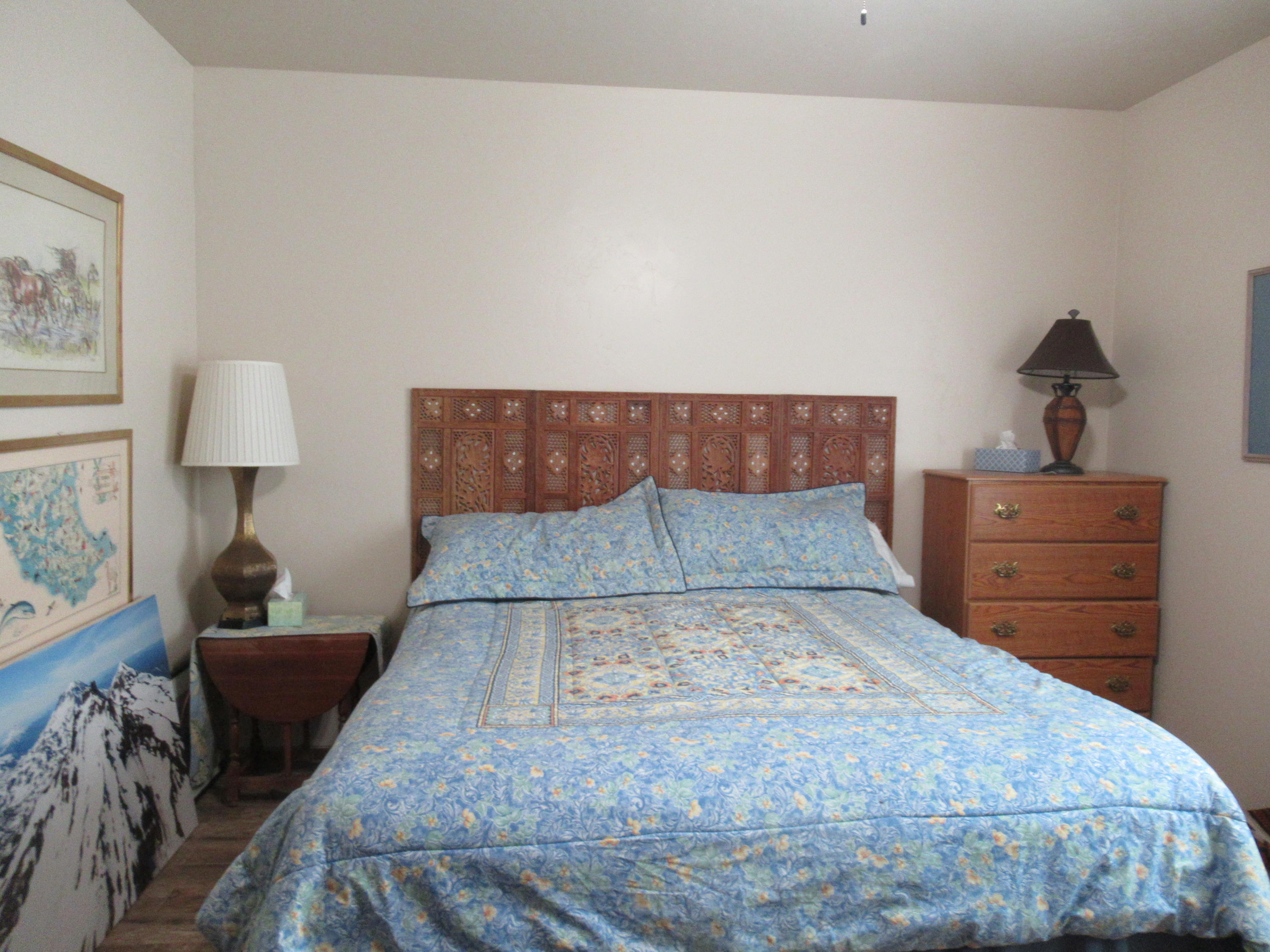 22063 Rickard Road Bend, OR 97702 - Photo 17 of 29 2nd master is well away from other one, with a mini kitchenette and its own shower & sink. Room has separate entry door to patio, too.