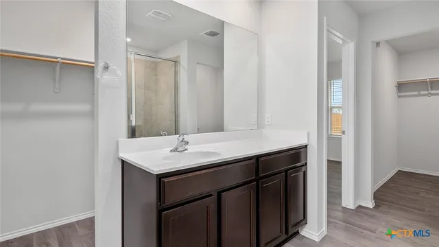 $300,930 | 105 Little Green Trail, Jarrell, TX 76537