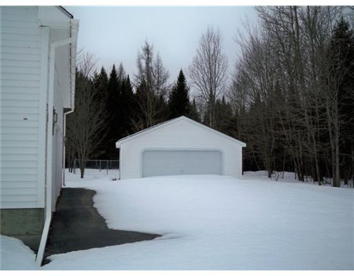 353 Dexter Road Cambridge, ME 04923 - Photo 13 of 14 Parking Lot/Garage.