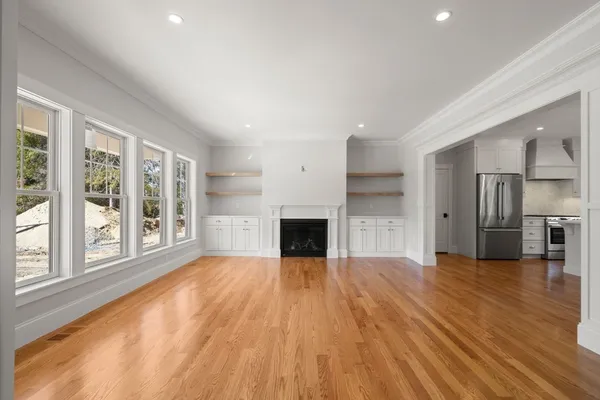 $1,549,000 | 15 Oak Avenue, Bourne, MA 02534