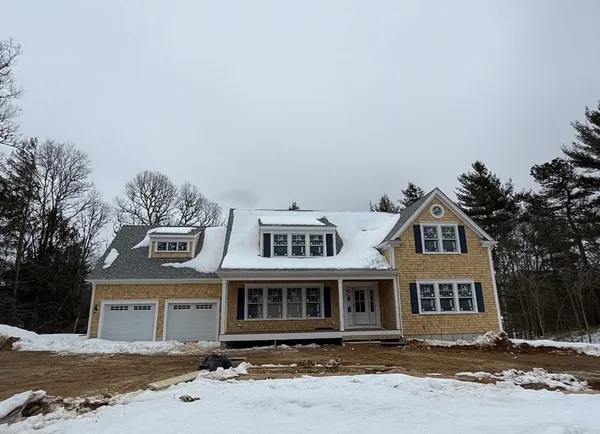 $1,569,000 | 15 Oak Avenue, Bourne, MA 02534