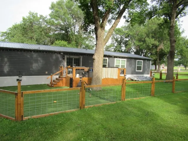 $120,000 | 505 E Avenue, Rock Rapids, IA 51246