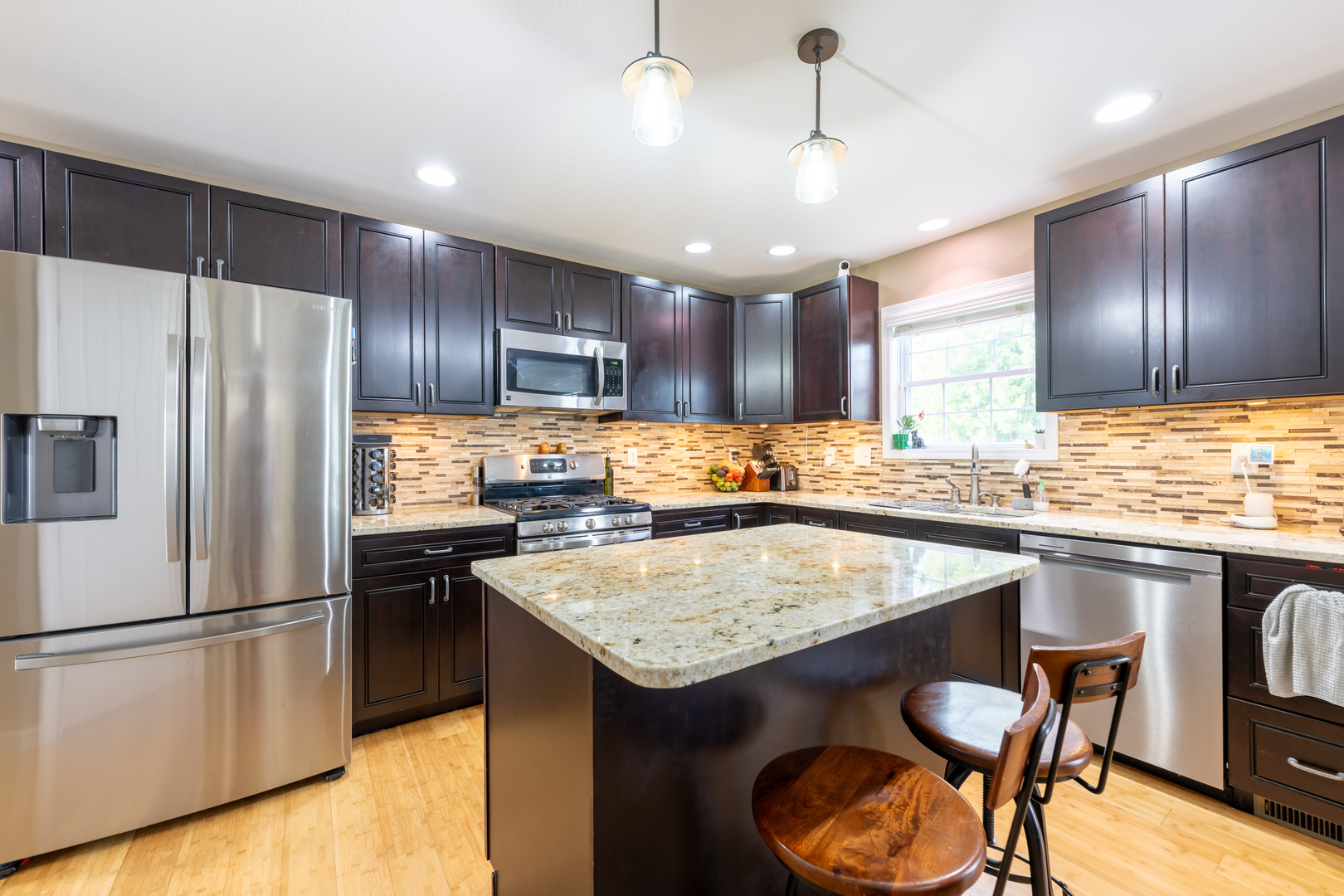 1626 Hunters Ridge Court Mahomet, IL 61853 - Photo 10 of 36 Gallery Image 10