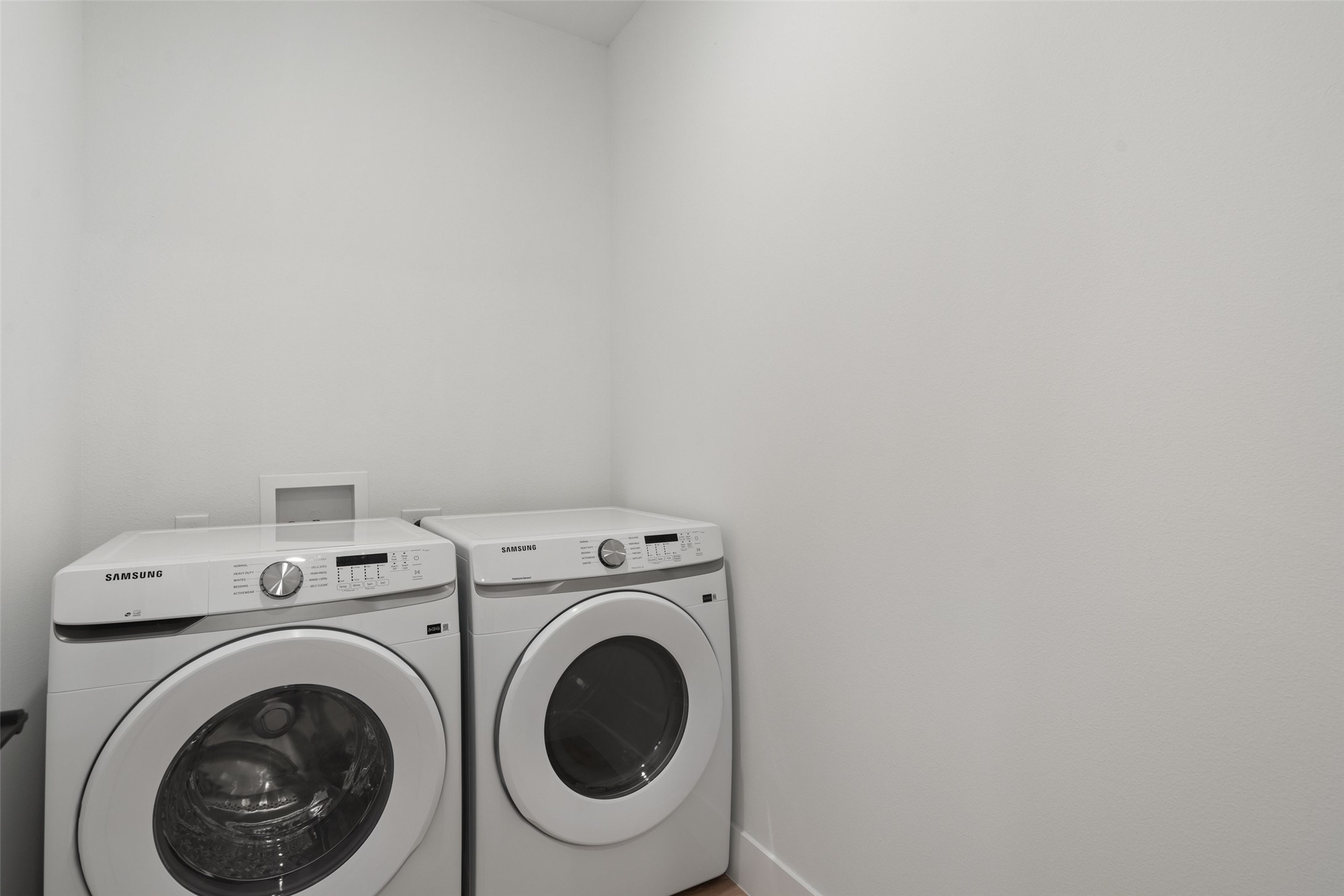 1701 Simond Avenue, Unit 206 Austin, TX 78723 - Photo 12 of 36