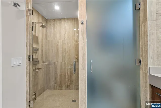 $3,300,000 | 1200 Ave At Port Imperial, Unit 705, Weehawken, NJ 07086