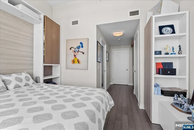 $3,300,000 | 1200 Ave At Port Imperial, Unit 705, Weehawken, NJ 07086