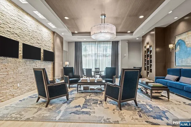 $3,300,000 | 1200 Ave At Port Imperial, Unit 705, Weehawken, NJ 07086