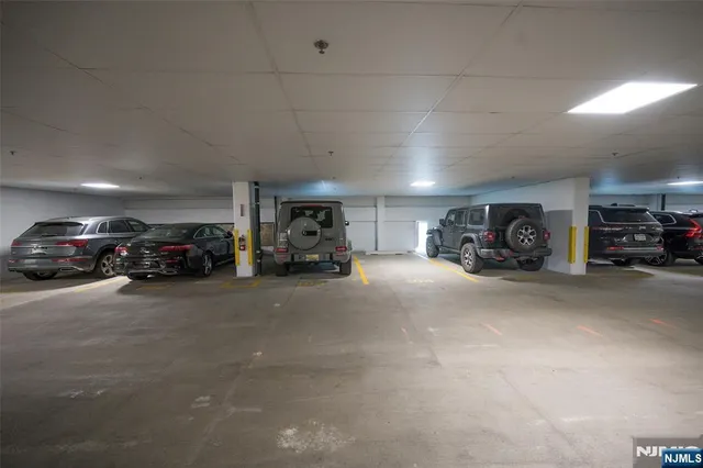 $3,300,000 | 1200 Ave At Port Imperial, Unit 705, Weehawken, NJ 07086