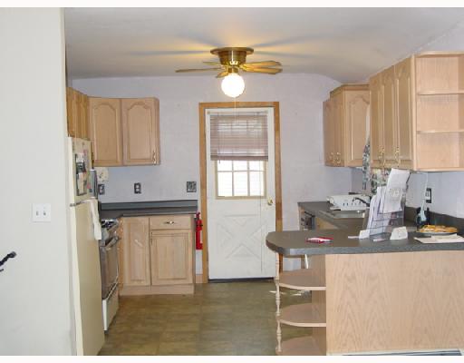 110 Glenbrook Road Warwick, RI 02889 - Photo 3 of 8 Kitchen.