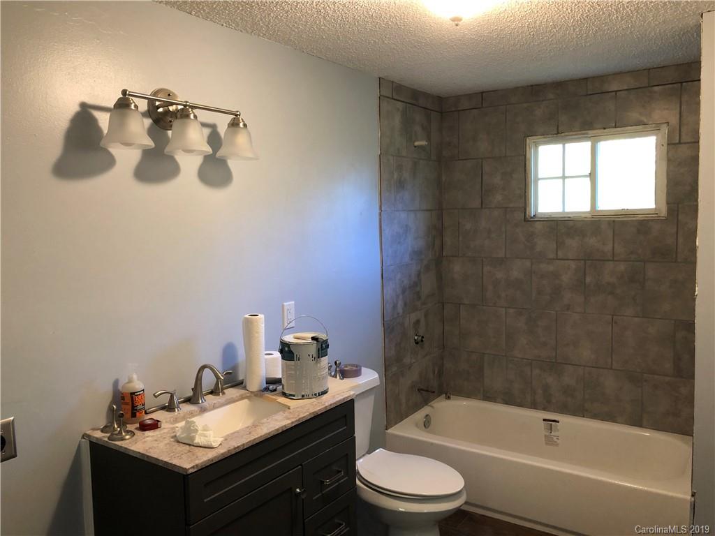 614 Old Fort Road Fairview, NC 28730 - Photo 14 of 21 Gallery Image 14