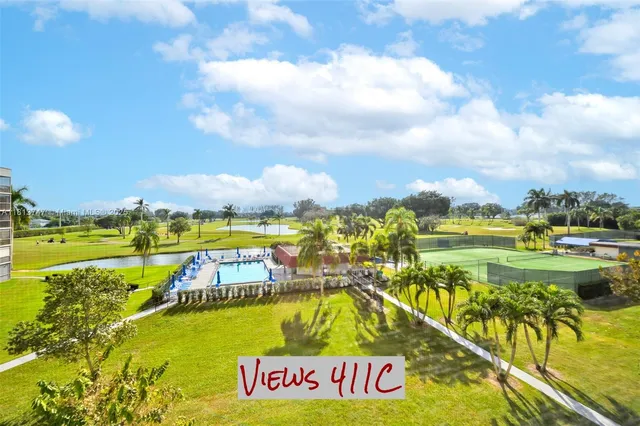 a view of an ocean view