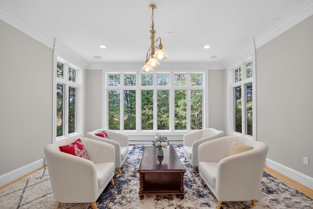 11 Elizabeth Way Lynnfield, MA 01940 - Photo 17 of 40