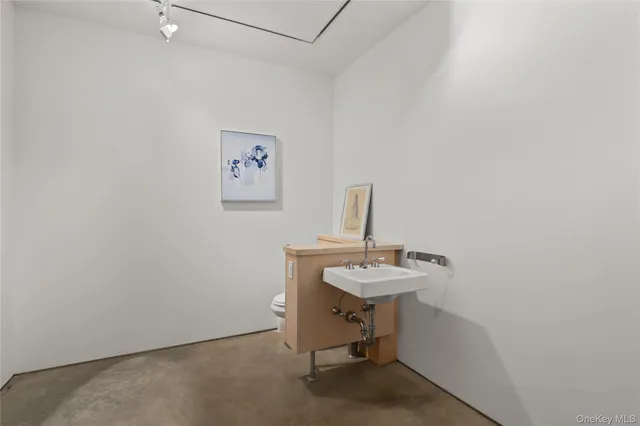 $2,995,000 | 64 Pound Ridge Road, Pound Ridge, NY 10576