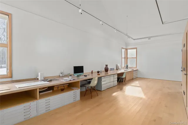 $2,995,000 | 64 Pound Ridge Road, Pound Ridge, NY 10576