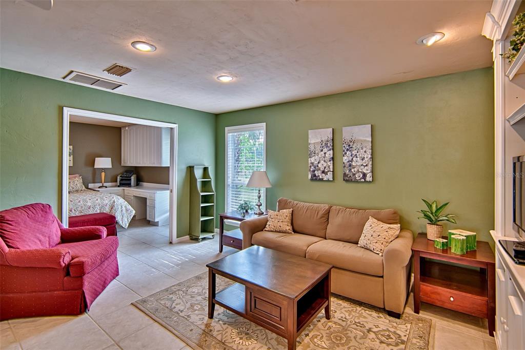 10912 Southwest 17 Lane Gainesville, FL 32607 - Photo 45 of 67 a living room with furniture