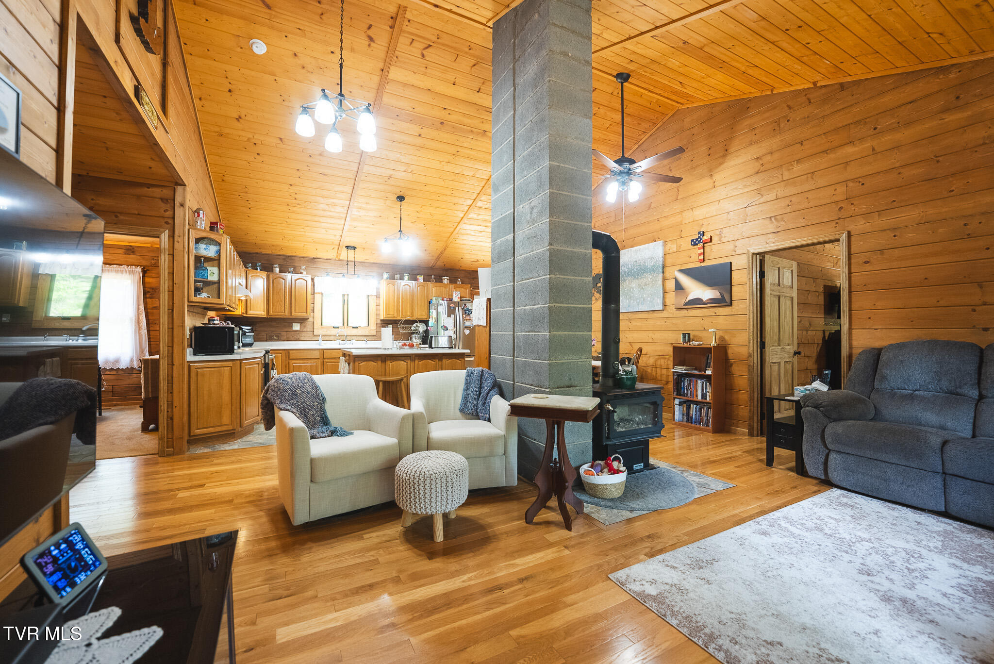 2733 Rackum Road Thorn Hill, TN 37881 - Photo 8 of 43 DSC01907