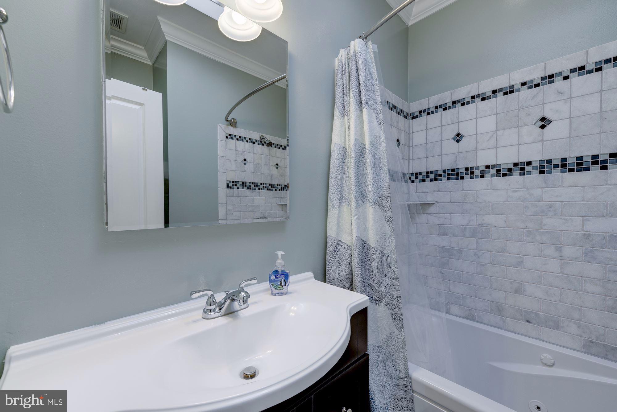 1114 Spring Road Northwest Washington, DC 20010 - Photo 22 of 34