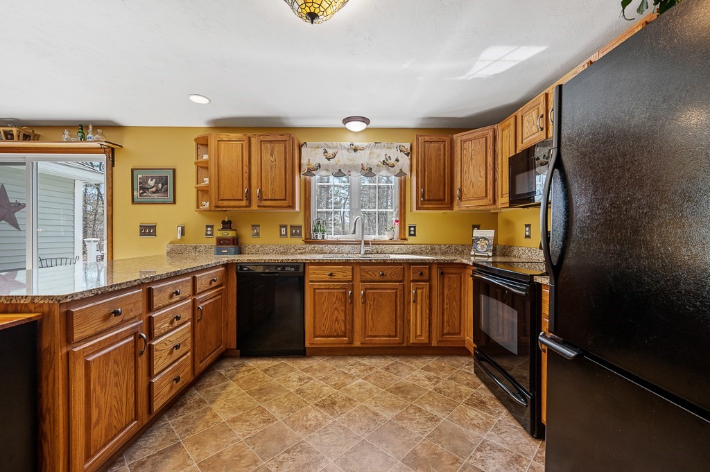 7 Crestview Drive Rutland, MA 01543 - Photo 6 of 30