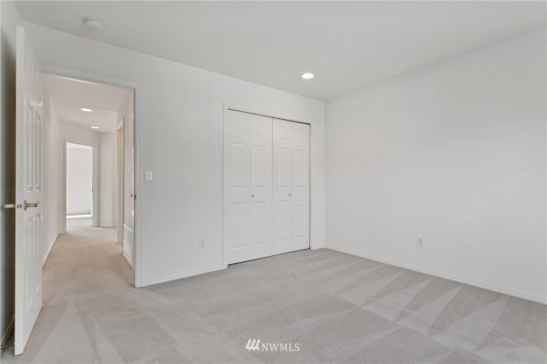 17537 110 Lane Southeast, Unit 19 Renton, WA 98055 - Photo 25 of 32 Gallery Image 25