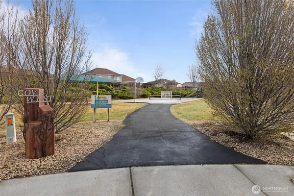 $625,000 | 601 Bluff W Drive, Moses Lake, WA 98837