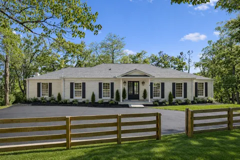 $1,655,000 | 5622 Hillview Drive, Brentwood, TN 37027