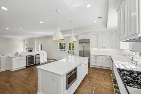 $1,655,000 | 5622 Hillview Drive, Brentwood, TN 37027