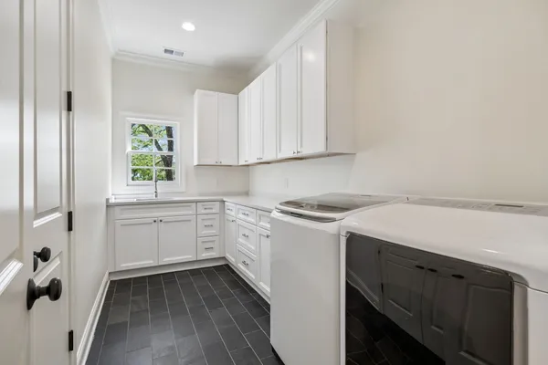 $1,695,000 | 5622 Hillview Drive, Brentwood, TN 37027