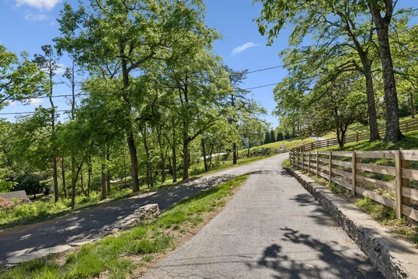 $1,695,000 | 5622 Hillview Drive, Brentwood, TN 37027