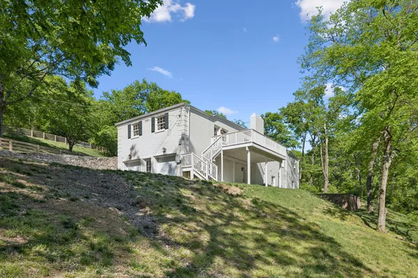 $1,695,000 | 5622 Hillview Drive, Brentwood, TN 37027